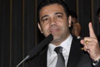 Deputado Pastor Marco Feliciano tem proposta para que brasileiros decidam sobre a união gay