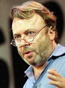 Famoso ateu Christopher Hitchens revela arma contra a religião: a irônia