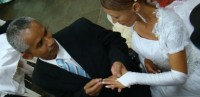 Surpresa: Homem vai a igreja acompanhar casamento e descobre que ele é o noivo