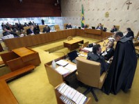 Após julgamento ser suspenso, decisão sobre reconhecimento do casamento gay deve sair nesta quinta-feira