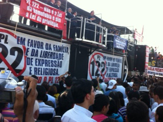 manifestacao contra plc 122 5 Saiba como foi o protesto e manifestação contra a PLC 122 organizada pelo Pastor Silas Malafaia em Brasília