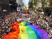 Pastores, padres e adeptos do ecumênismo participarão da Parada Gay