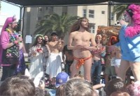 Hunky Jesus: Evento homossexual zomba do Cristianismo elegendo o “melhor e mais atraente” Jesus Cristo gay