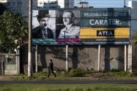 Campanha ateista no Brasil contra o cristianismo e as religiões faz sucesso e ganha elogios nos Estados Unidos