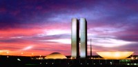 Políticos evangélicos e católicos estão unidos em Brasília