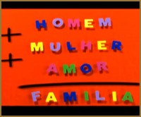 Propaganda de partido cristão brasileiro causa revolta em homossexuais