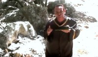 Pastor consagra “Óleo do Fogo” no Monte Carmelo, em Israel, para ungir vassouras. Assista