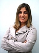 Psicóloga cristã Marisa Lobo afirma no Twitter que seu registro profissional pode ser cassado, caso não negue sua fé