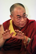 Em entrevista, Dalai Lama afirma que “Os verdadeiros cristãos entendem o espírito budista”