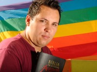 Pastor homossexual Anderson Zambom afirma: “é evidente que ser gay não é pecado”