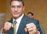 Deputado evangélico Popó se divide entre a Câmara e os treinamentos para a luta de despedida do boxe