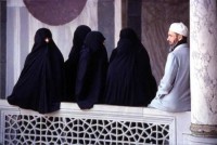 Apesar de proibição, cristianismo chega à Arábia Saudita
