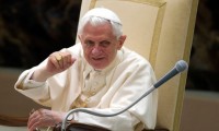 Papa Bento XVI afirma que a crise econômica da Europa é fruto da rejeição de pessoas a Deus