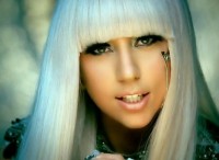 Lady Gaga influencia adolescentes a se tornarem gays, acusa associação cristã