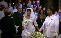 Programa Na Moral, da TV Globo, apresentou casamento gay entre lésbicas que se declaram evangélicas. Assista na íntegra