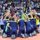 Seleção Feminina de vôlei comemora ouro com “Pai Nosso” e técnico afirma que foi Deus que escreveu a vitória do time