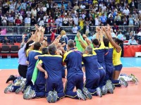 Jornalista afirma que orações feitas por atletas brasileiros ao comemorar títulos são manifestações de intolerância