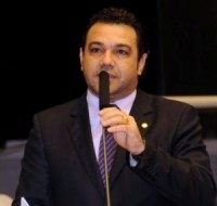 Pastor Marco Feliciano faz alerta contra violência, convoca autoridades e propõe lei com “pena dobrada” para criminosos