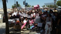 “Abraço Grátis”: Jovens cristãos fazem ação de evangelismo na parada gay do Rio de Janeiro