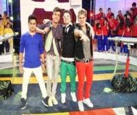 “Estação Teen”, da banda Restart, pode perder horário na Rede TV! para o “Show da Fé” de R.R. Soares