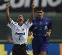 Marcelinho Carioca afirma que ser evangélico o tirou das Copas do Mundo de 94, 98 e 2002: “Injustiçado”