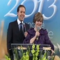 [Vídeo] Pastora Cindy Jacobs profetiza que um presidente evangélico no Brasil sairá da Igreja Batista da Lagoinha; Assista