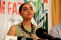 Marina Silva afirma que não quer ser candidata apenas para os evangélicos, e comenta protestos no país