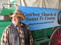 “Igreja Cowboy”: Congregação cristã usa arena de rodeio e tema rural para atrair fiéis