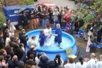Preso na Alemanha, jogador brasileiro Breno é batizado por pastor da Igreja Batista de Munique