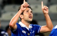 Craque do Brasileirão, Éverton Ribeiro do Cruzeiro, credita seu sucesso na temporada a Deus