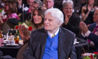 Aos 95 anos, evangelista Billy Graham é internado novamente por problemas respiratórios