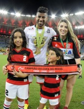 Flamengo campeão da Copa do Brasil 2013; Jogadores agradecem a Deus por conquista: “Meu título é ser de Jesus”