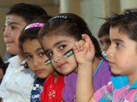 Escola cristã é atingida por míssil disparado por rebeldes na Síria; Guerra civil já vitimou mais de 100 mil pessoas