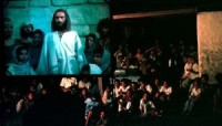 Exibição do filme “Jesus” em aldeias maias leva centenas de pessoas a se converterem a Cristo