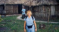 Mulher é curada de esclerose múltipla de forma milagrosa durante viagem missionária; Assista