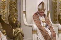 Bispo afirma que o papa Bento XVI sabia de abusos sexuais de menores na Igreja Católica