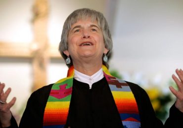 Igreja Presbiteriana absolve ministra que realizou casamento entre lésbicas
