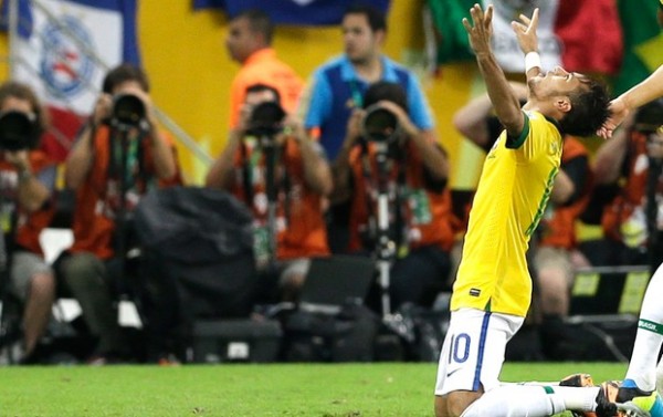 neymar comemoracao