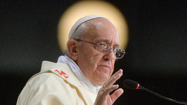 Papa diz que homossexuais devem ser recebidos pela Igreja: “Se uma pessoa é gay e busca a Deus, quem sou eu para julgá-lo?”