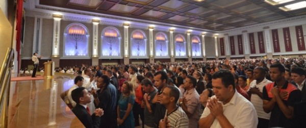Pastores participam de evento no Templo de Salomão