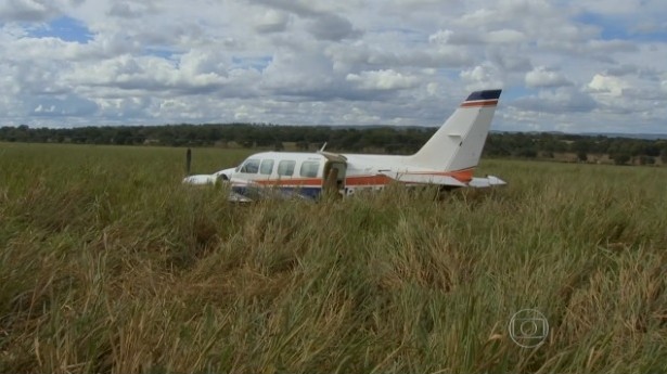 'Deus ajudou', diz piloto sobre pouso forçado de avião que transportava Angélica e Luciano Huck