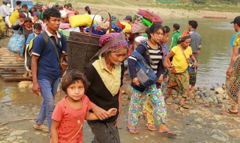 Mais de 1,6 milhão de cristãos podem ser mortos em “guerra invisível” no Mianmar 2734333211-mianmar-cristaos