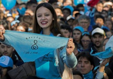Pró-vida: Senado da Argentina recusa legalização do aborto