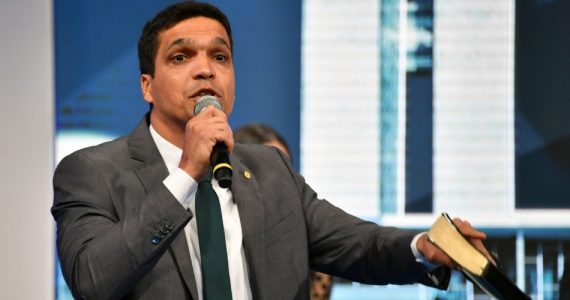 "Estão oprimindo ainda mais o povo", diz Daciolo ao criticar Bolsonaro