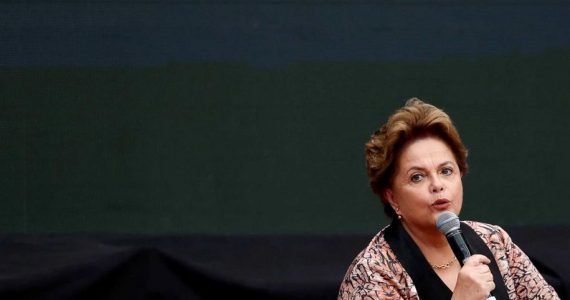 Dilma diz que para atrapalhar Bolsonaro está disposta a fazer "aliança com o diabo"