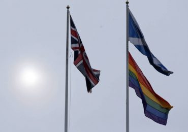 Escócia torna ensino LGBT obrigatório nas escolas públicas; Lideranças religiosas reagem