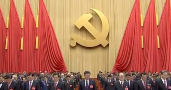 China: cristãos recebem ordens para abandonar símbolos cristãos e venerar Xi Jinping