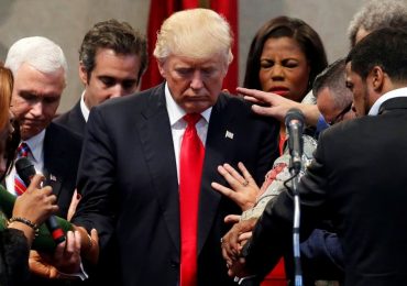 “Sabemos que Deus ouve nossas orações”, diz presidente Donald Trump