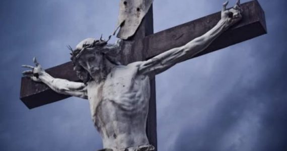 Teóloga diz que Jesus foi humilhado sexualmente durante o calvário