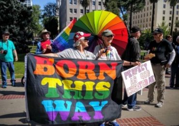 Cai principal argumento LGBT: estudos comprovam que pessoas não nascem gays; Entenda